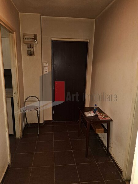 Bd. Brancoveanu vanzare apartament 4 camere decomandat